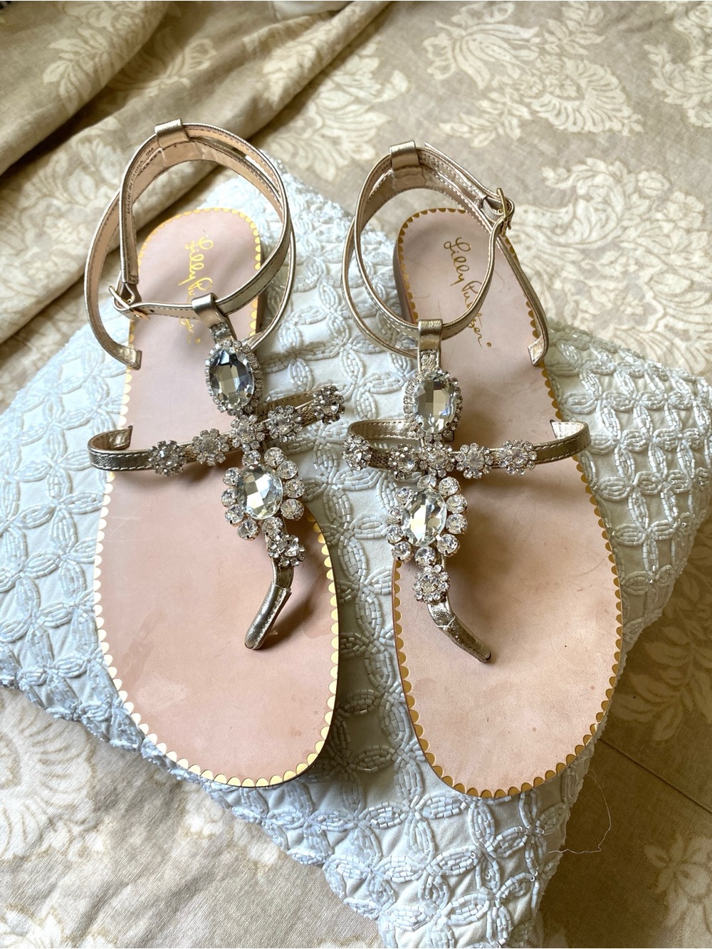 Lilly Pulitzer Katie Embellished Sandals Rhinestone Gold Metallic Sz 9 - Picture 3 of 16